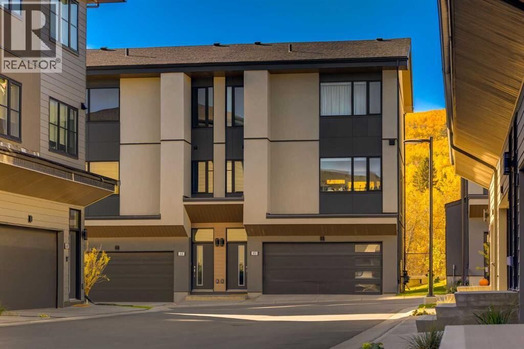 Property Photo:  1453 Na'a Drive Southwest  AB T3H 6H7 