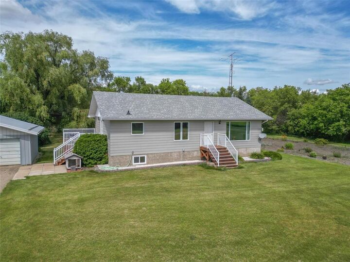 Property Photo:  96085 68N Road  MB R0K 0G0 