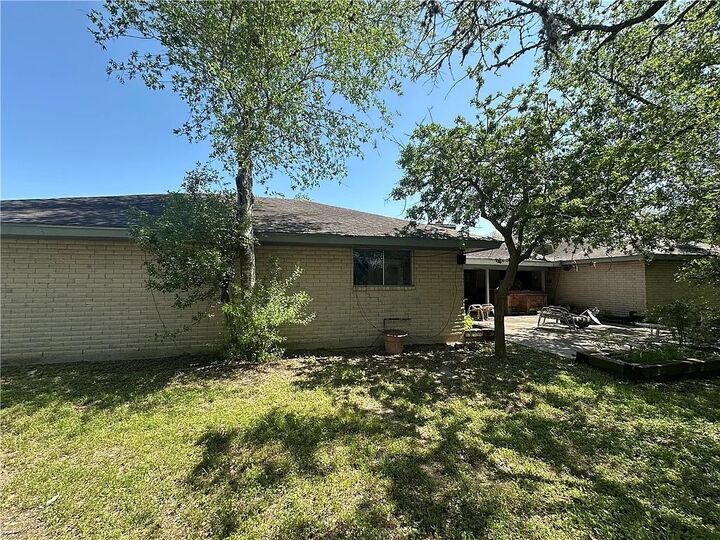 Property Photo:  5851 Yucca  TX 78102 
