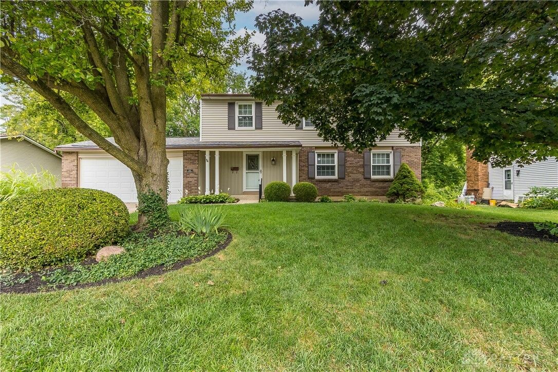Property Photo: 301 Topton Drive OH 45377