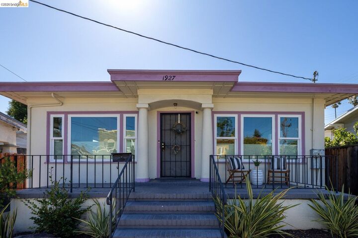 Property Photo:  1927 Vicksburg Ave  CA 94601 