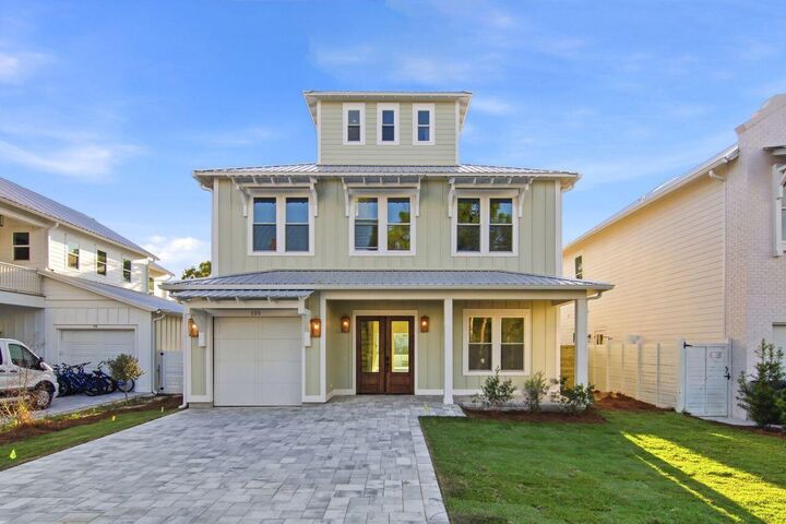 Property Photo:  125 Elm Street  FL 32459 