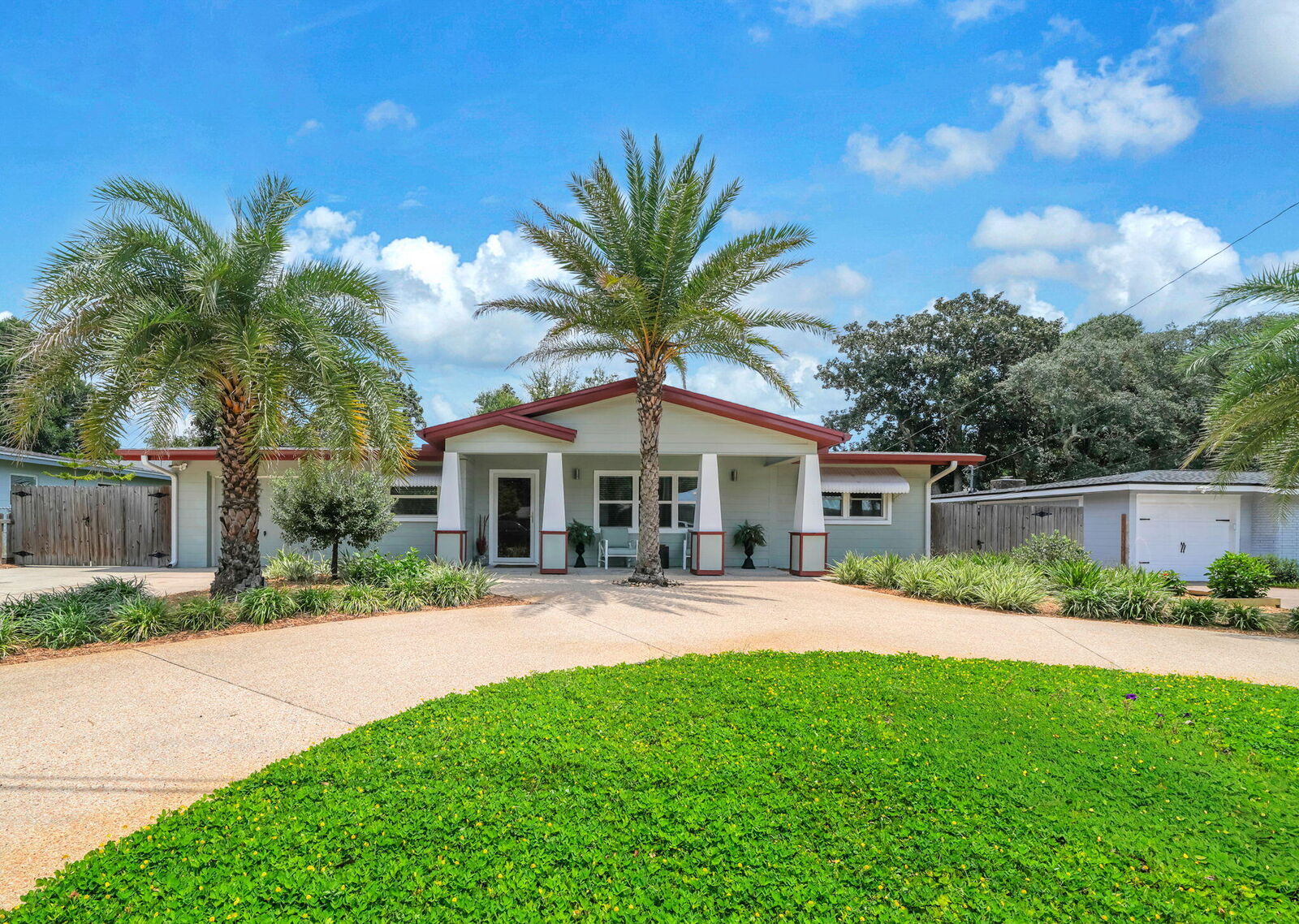 Property Photo: 11 SE Waynel Circle FL 32548
