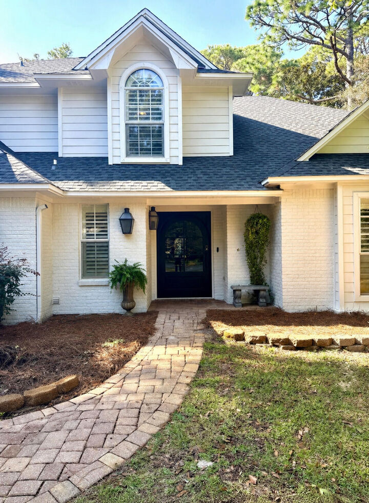Property Photo:  301 W Windward Cove  FL 32578 
