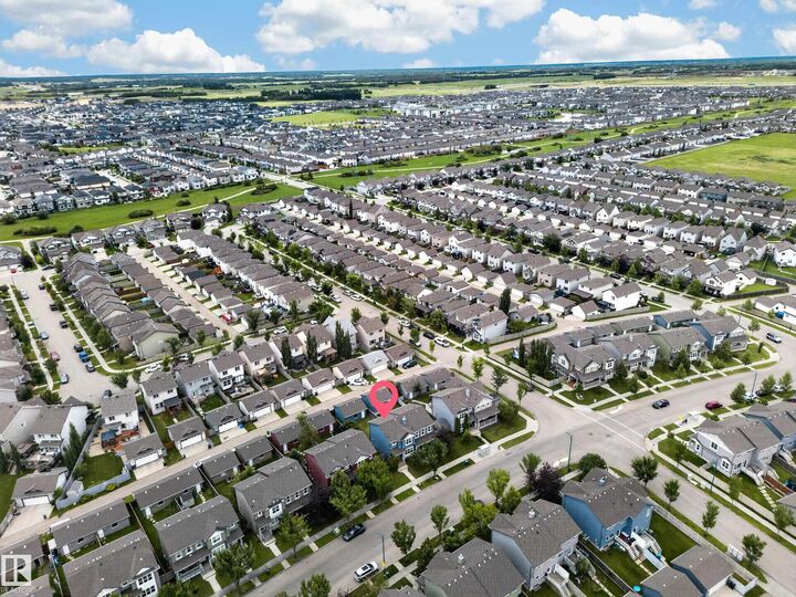 Property Photo:  2115 32 Street NW  AB T6T 0K4 