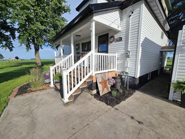 Property Photo: 403 3rd Street IA 50544