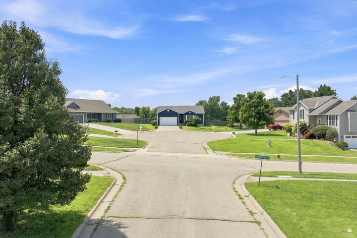 Property Photo: 2214 Elk Court KS 66441