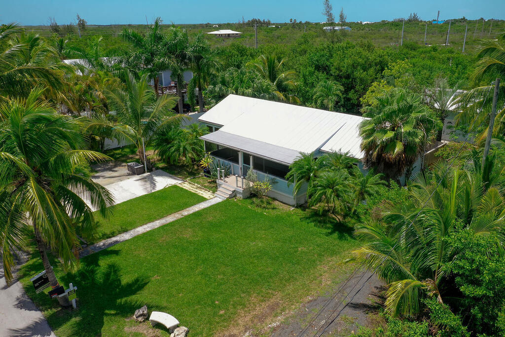 Property Photo: 19421 Canal Drive FL 33042