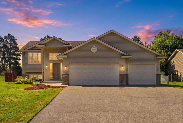 Property Photo: 14290 183rd Avenue NW MN 55330