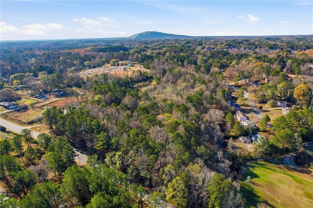 Property Photo: 1091 Cole Drive SW GA 30047