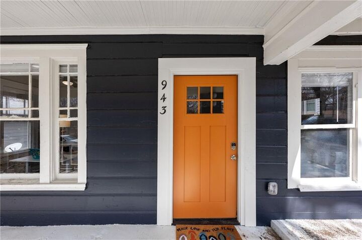 Property Photo: 943 Rose Circle SW GA 30310