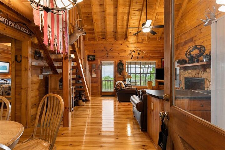 Property Photo: 372 Mountain View Road GA 30540