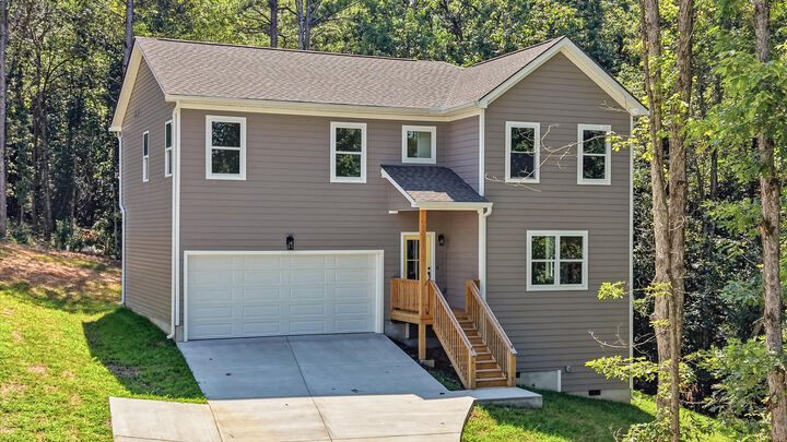 Property Photo:  107 Jamestown Road  TN 37341 