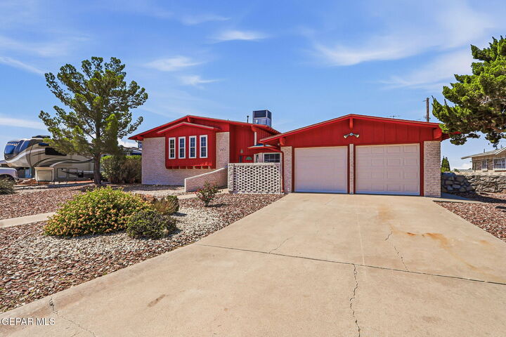 Property Photo: 5821 Vista Corona Court TX 79912