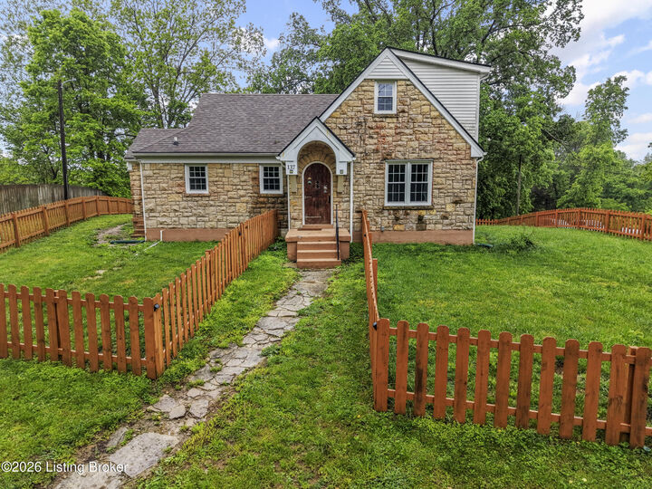 Property Photo:  137 Eastview Dr  KY 40071 