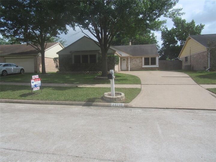Property Photo: 22710 Leedstown Lane TX 77449