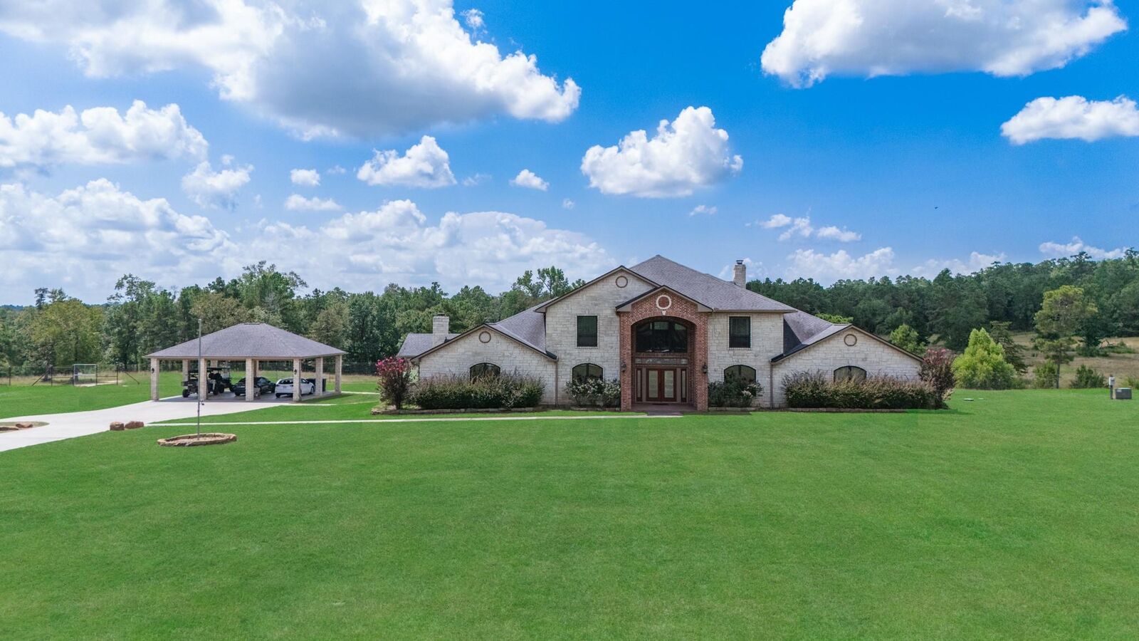 Property Photo:  6845 W Fm 942  TX 77351 