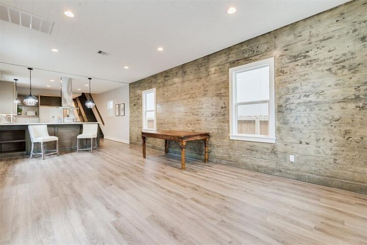 Property Photo:  1209 Summer Street  TX 77007 