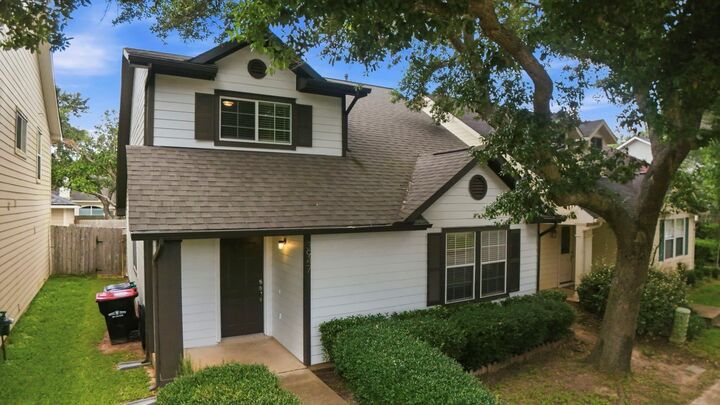 Property Photo:  3947 Carriage Park Row  TX 77459 
