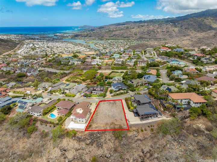 Property Photo:  132 Hoolako Place  HI 96825 