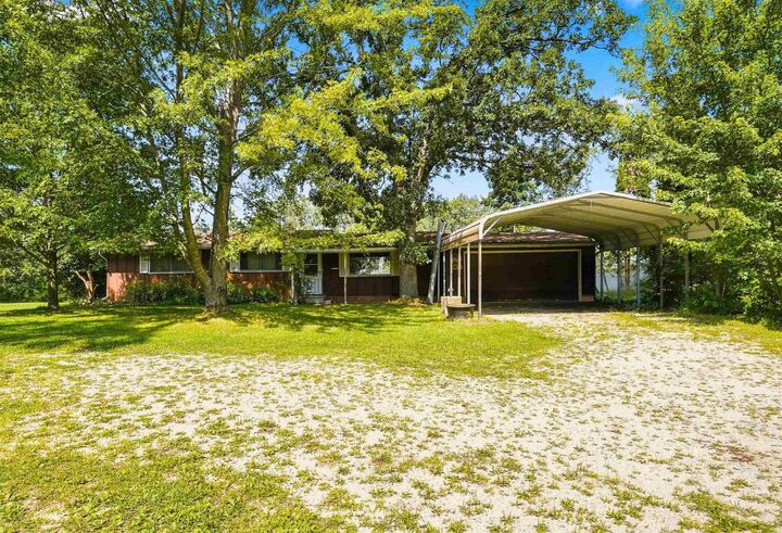 Property Photo:  21635 Walnut Ave.  IA 50670 
