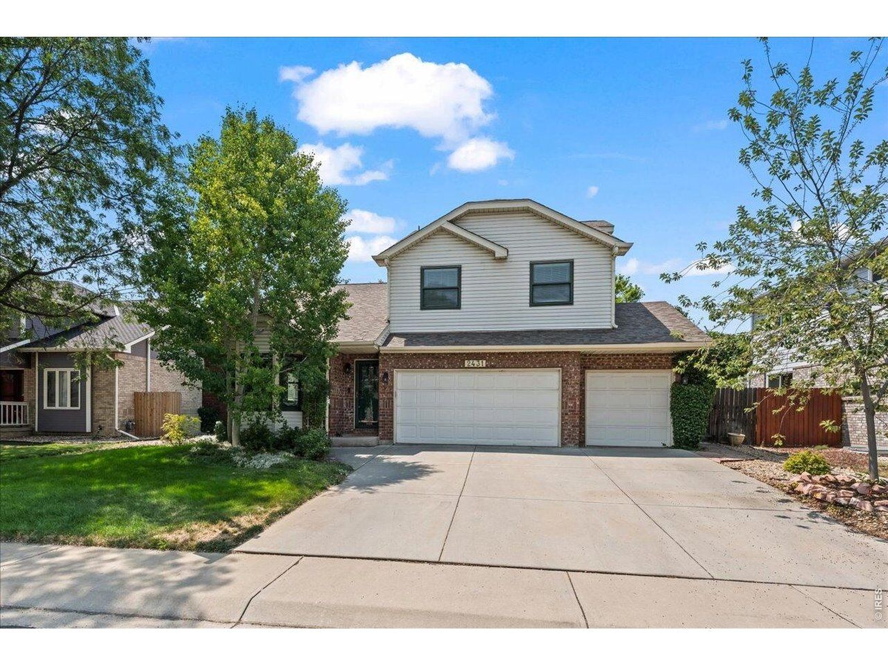 Property Photo:  2431 Maplewood Cir E  CO 80503 