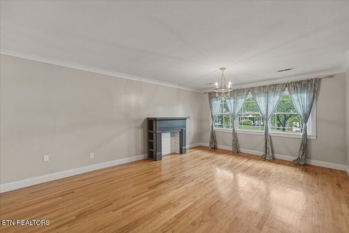 Property Photo:  3207 Hazelwood Rd  TN 37921 
