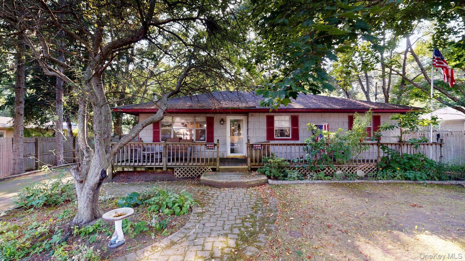 Property Photo:  391 Starlight Drive  NY 11967 