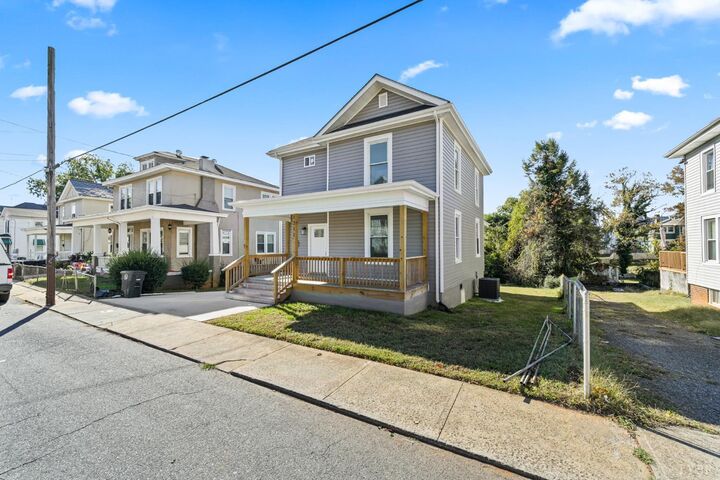 Property Photo: 1211 Early Street VA 24503
