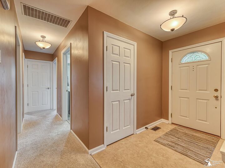 Property Photo: 7524 Tarra MI 48182