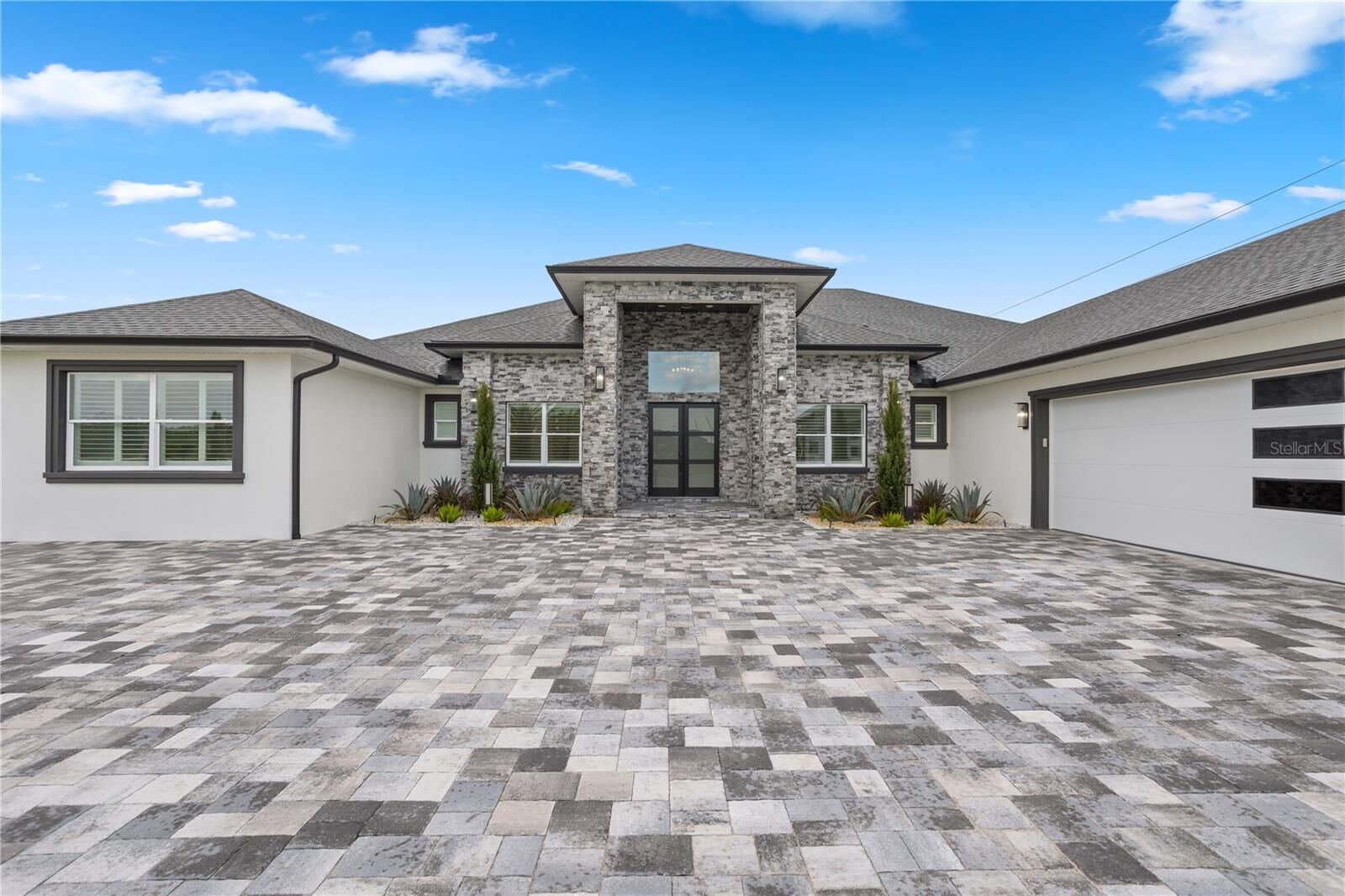 Property Photo: 34435 Donna Vista Place FL 32736