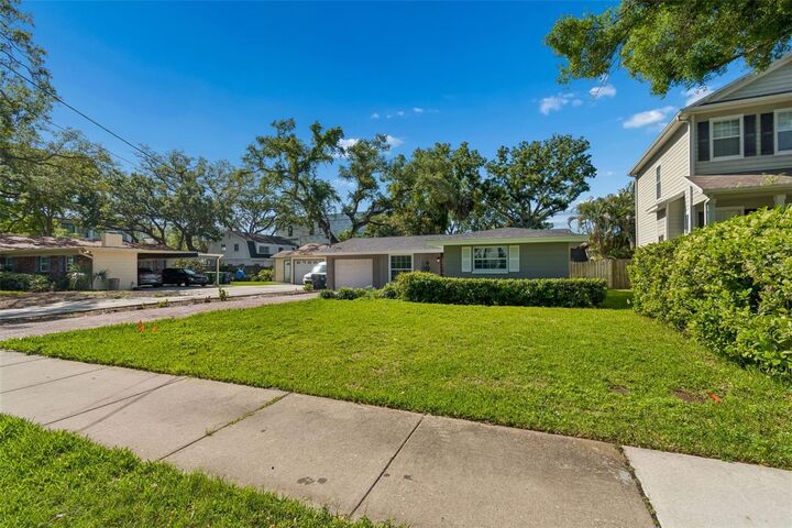 Property Photo: 4906 W Cleveland Street FL 33609