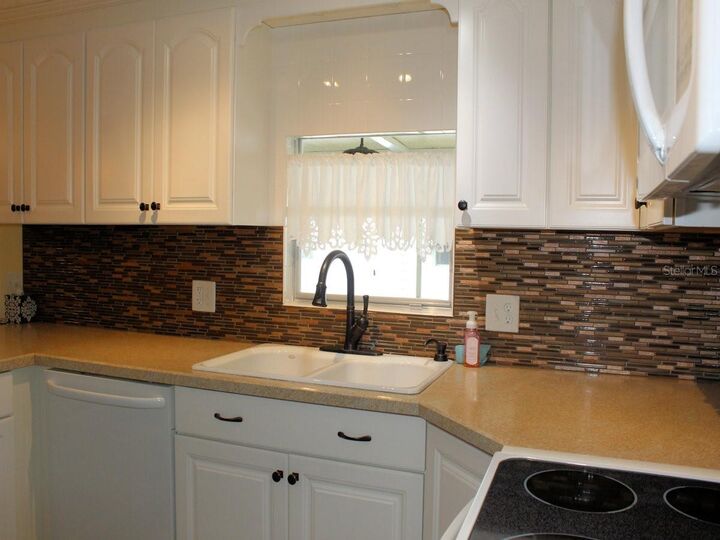 Property Photo:  92 Thatch Palm Street E  FL 33770 