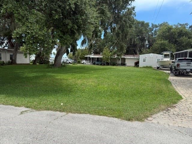 Property Photo: 156 Red Bass Lane FL 32141