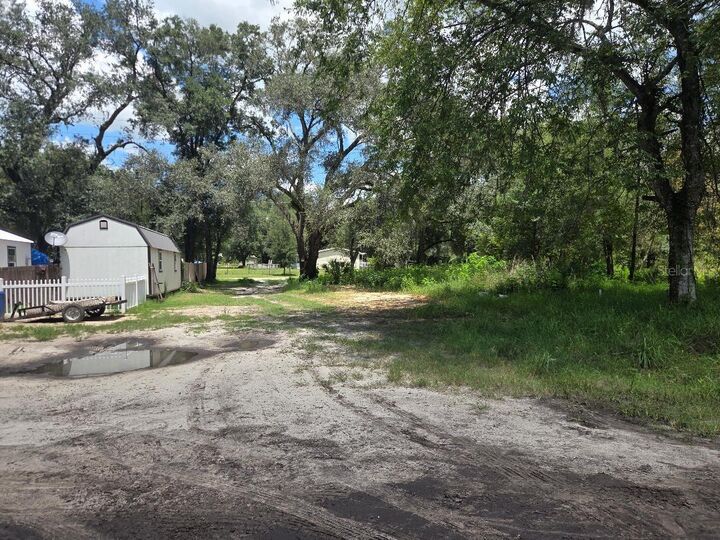 Property Photo: 39249 Lizabeth Circle FL 33542