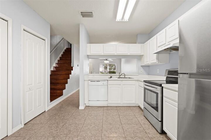 Property Photo: 2369 Lake Woodberry Circle FL 33510