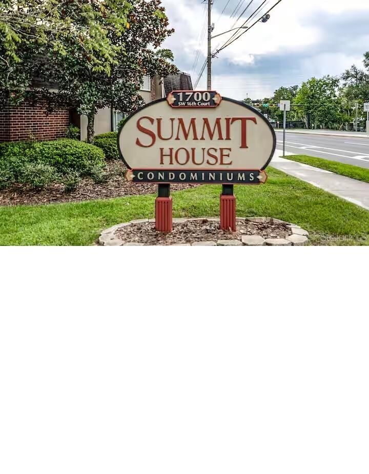 Property Photo: 1700 SW 16th Court K24 FL 32608