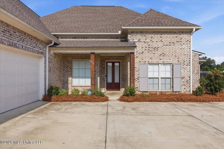 Property Photo:  615 Crossvine Ridge  MS 39110 