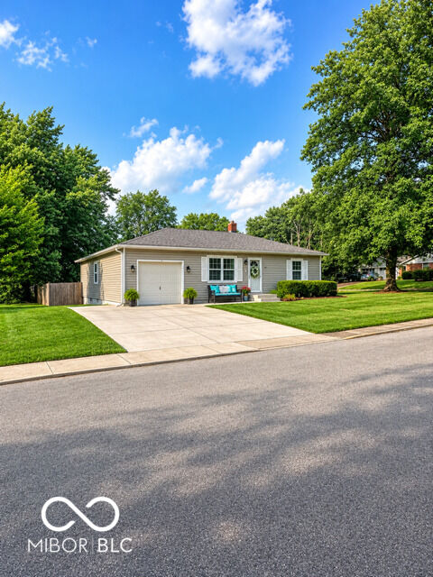 Property Photo: 604 W Clinton Street IN 46122