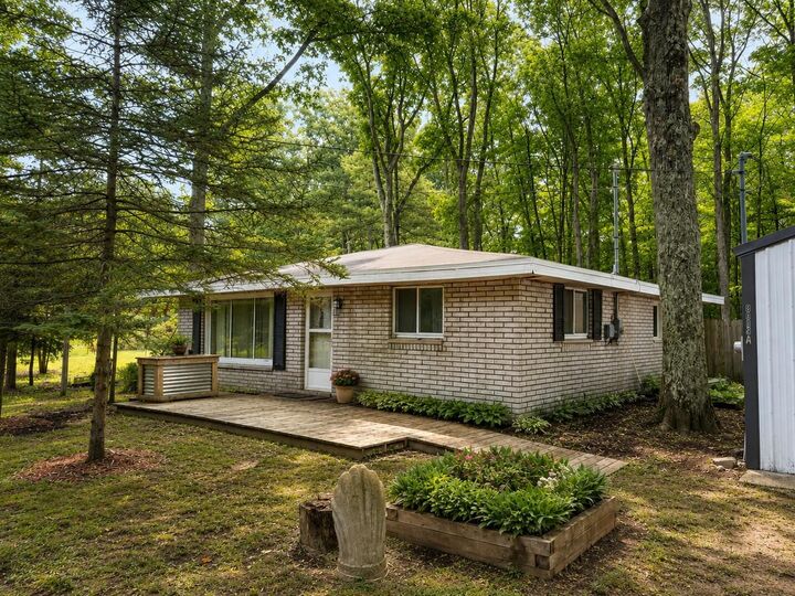 Property Photo: 8903 Vagabond Lane MI 49643-9532