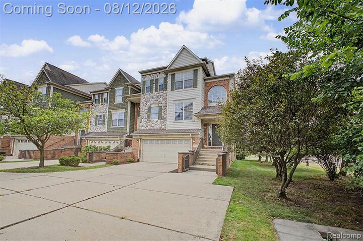 Property Photo: 9 Lyons Court MI 48126 4171