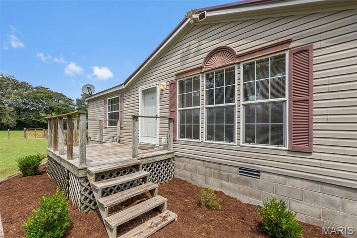 Property Photo:  174 County Road 430  MO 63771 