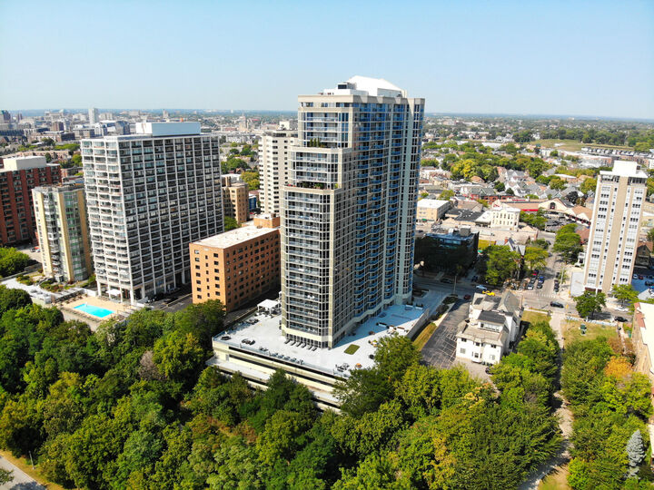 Property Photo:  1660 N Prospect Ave  WI 53202 