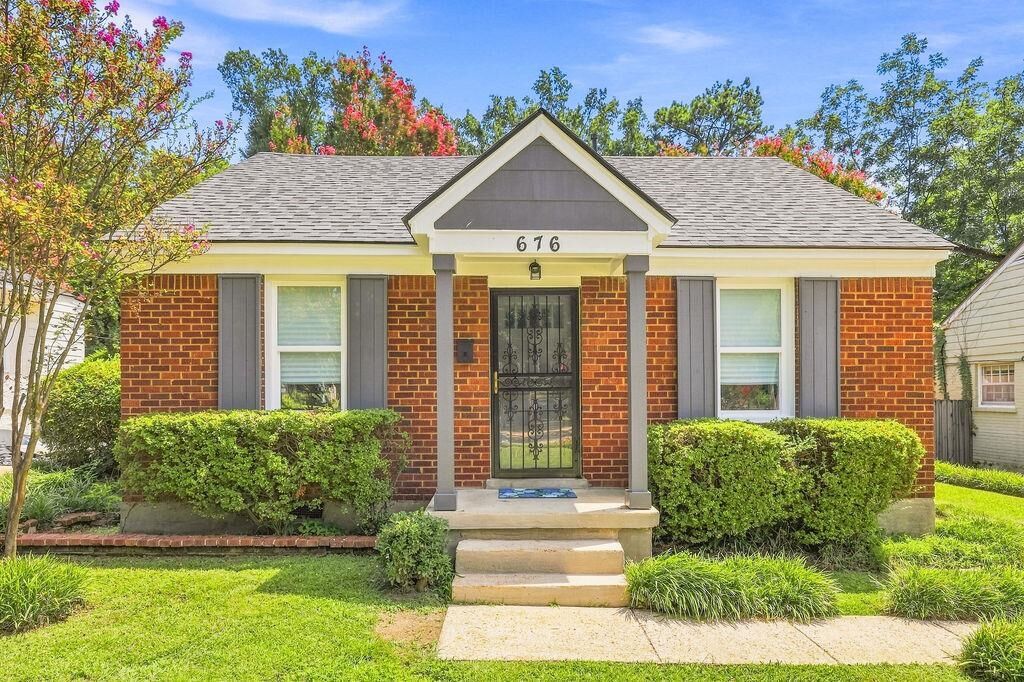 Property Photo:  676 S Graham St S  TN 38111 