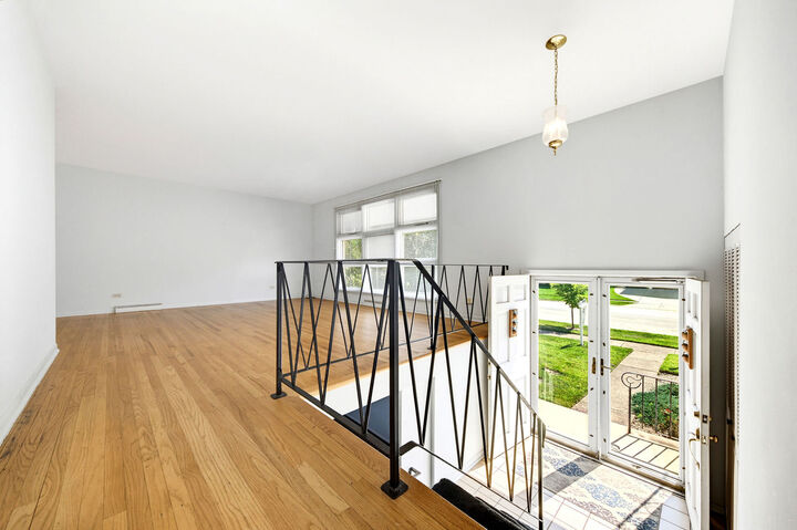 Property Photo:  406 N Williams Drive  IL 60074 