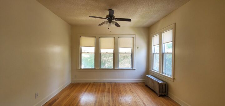 Property Photo:  1631 Buena Vista Avenue 2  IL 60411 