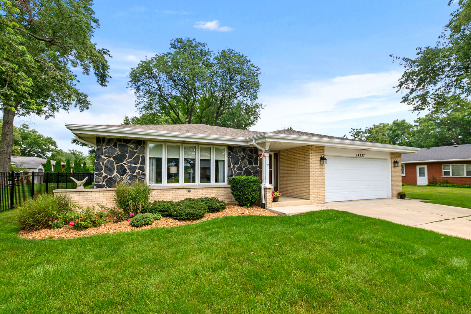 Property Photo:  14337 S 87th Avenue  IL 60462 