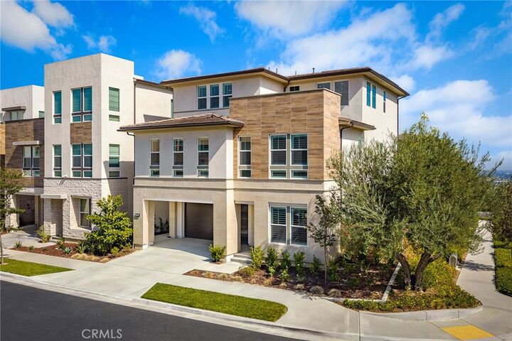 Property Photo:  1115 Poppy Court  CA 90640 