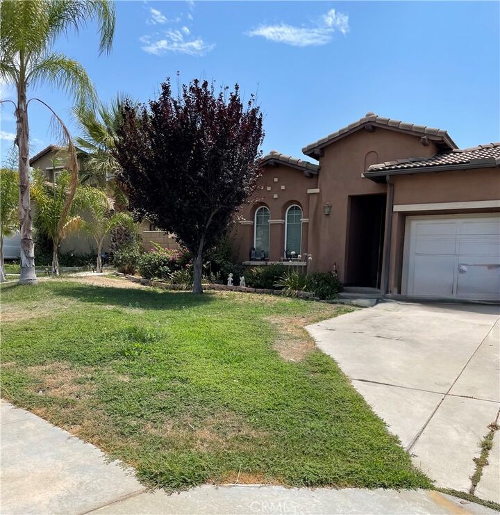 Property Photo:  371 Plateau Parkway  CA 92570 