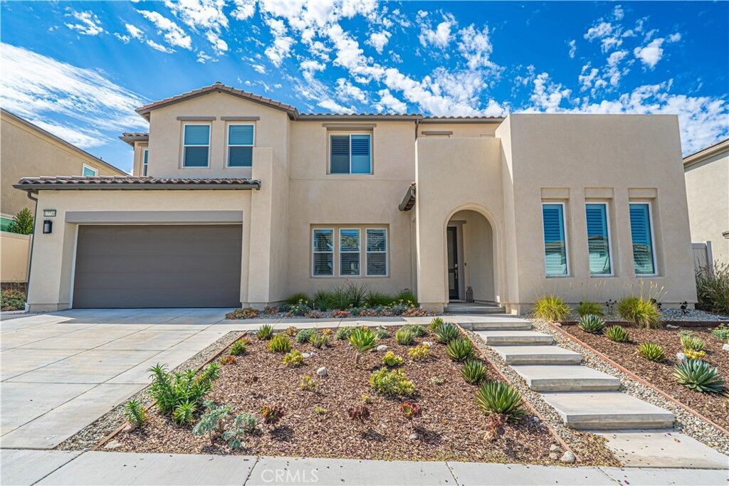 Property Photo:  17730 Hillside Way  CA 91350 